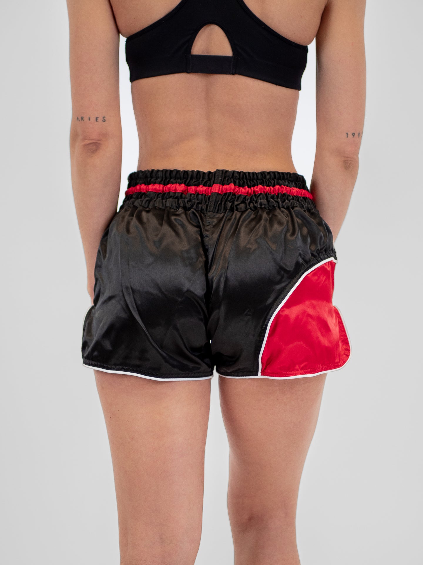 KICK CLUB LINE WOMEN'S SHORTS