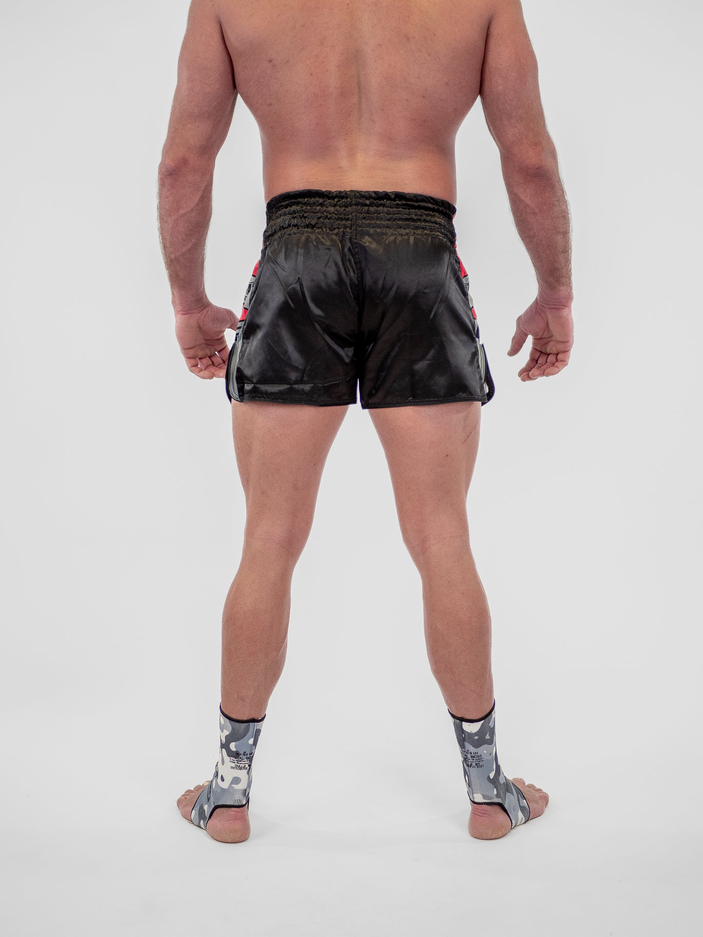 KICK PRO BLACK MEN'S SHORTS