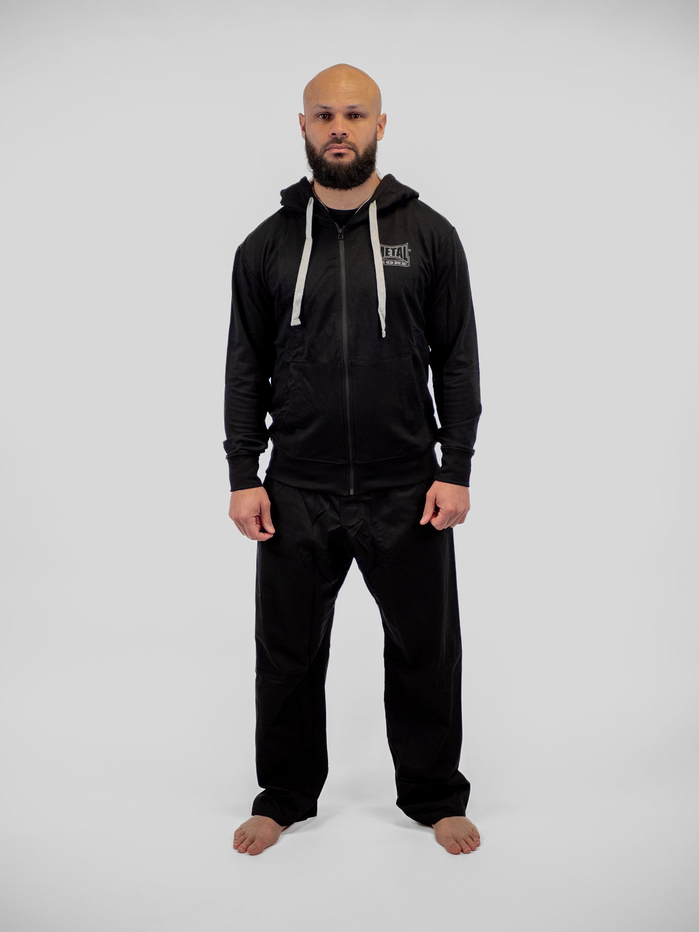 REGULAR BLACK HOODIE
