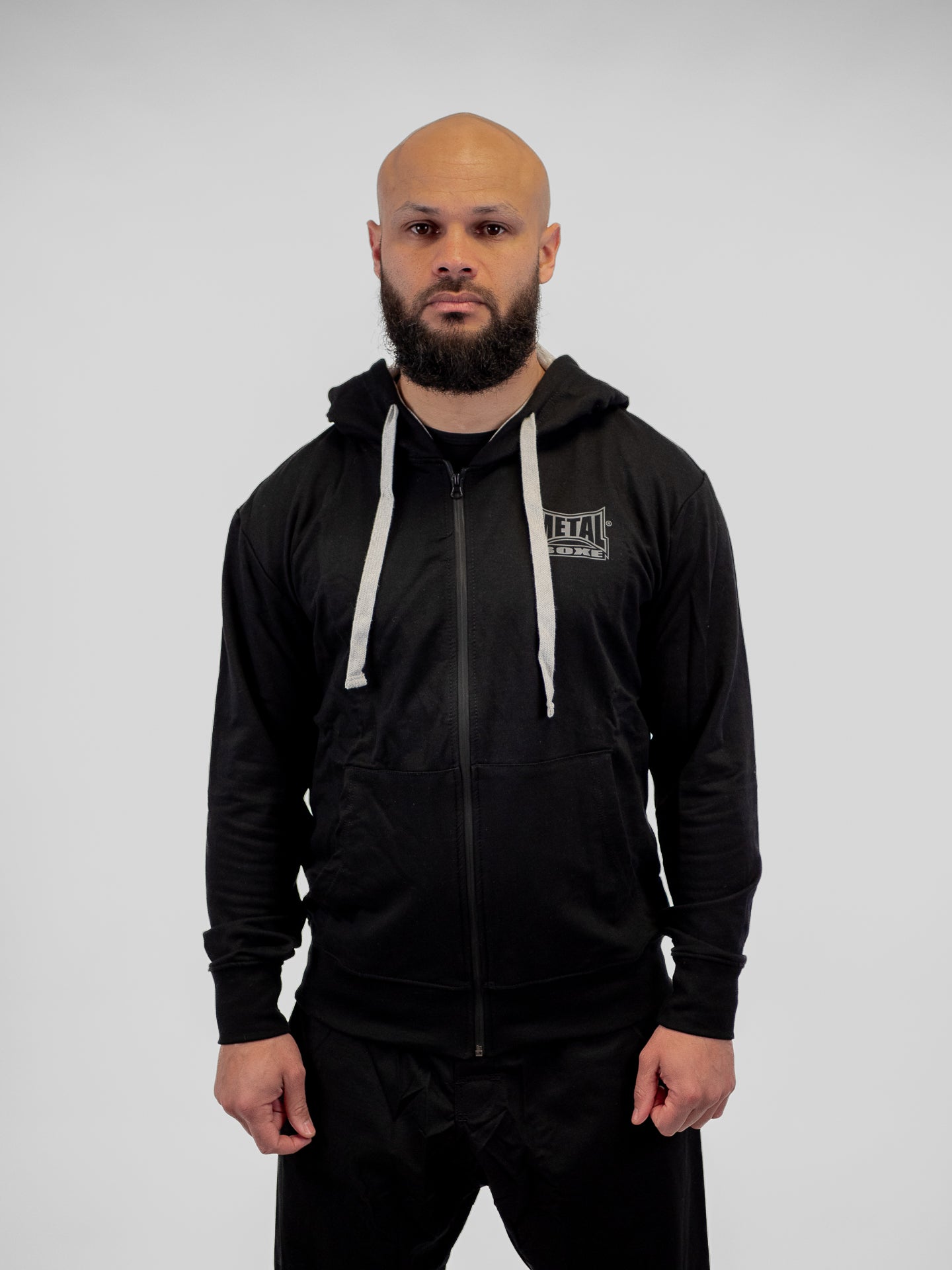REGULAR BLACK HOODIE
