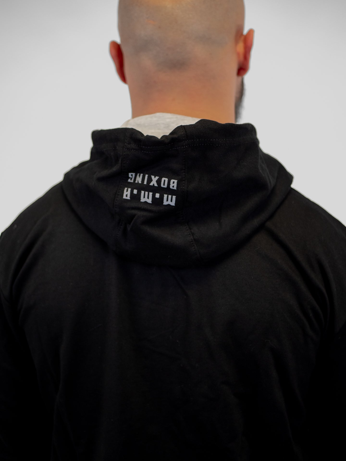 REGULAR BLACK HOODIE