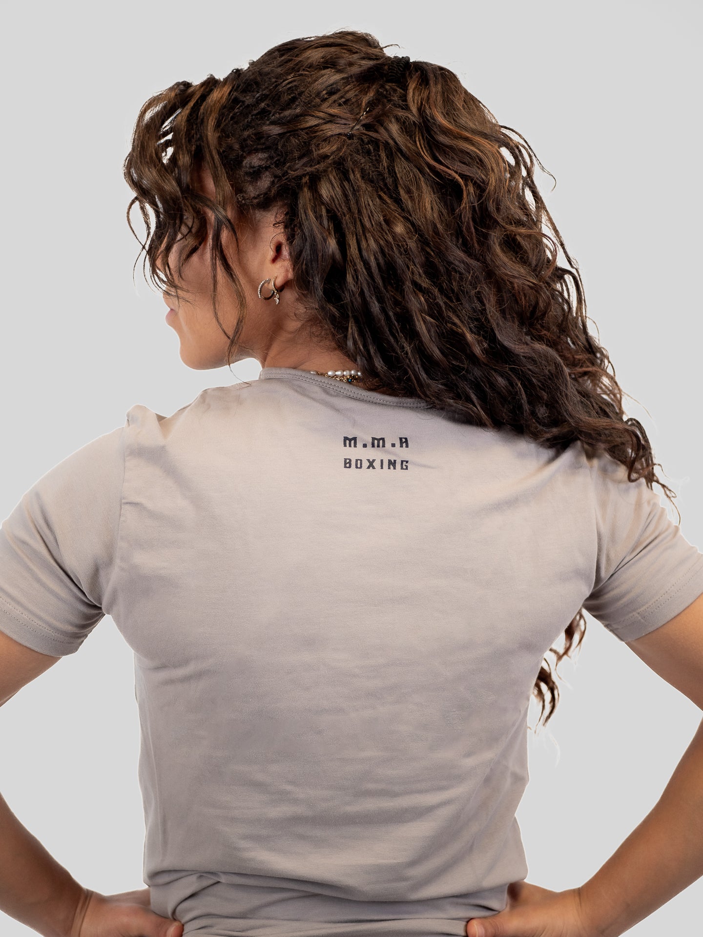 ONE WOMEN’S GRAY T-SHIRT