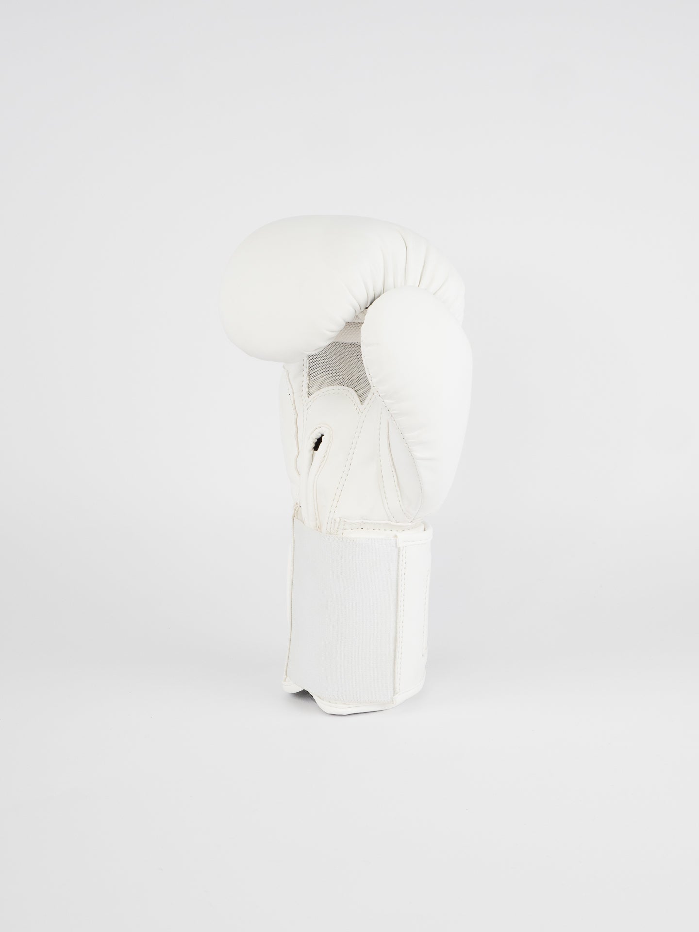 WHITE LIGHT COMPETITION BOXING GLOVES