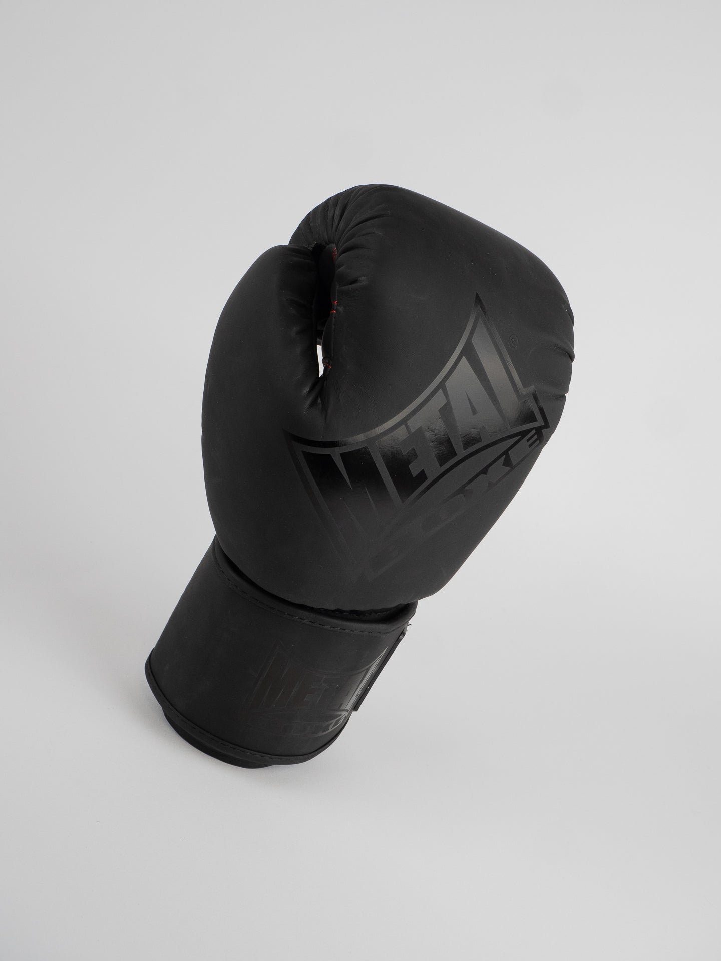 BLACK THAI BOXING GLOVES