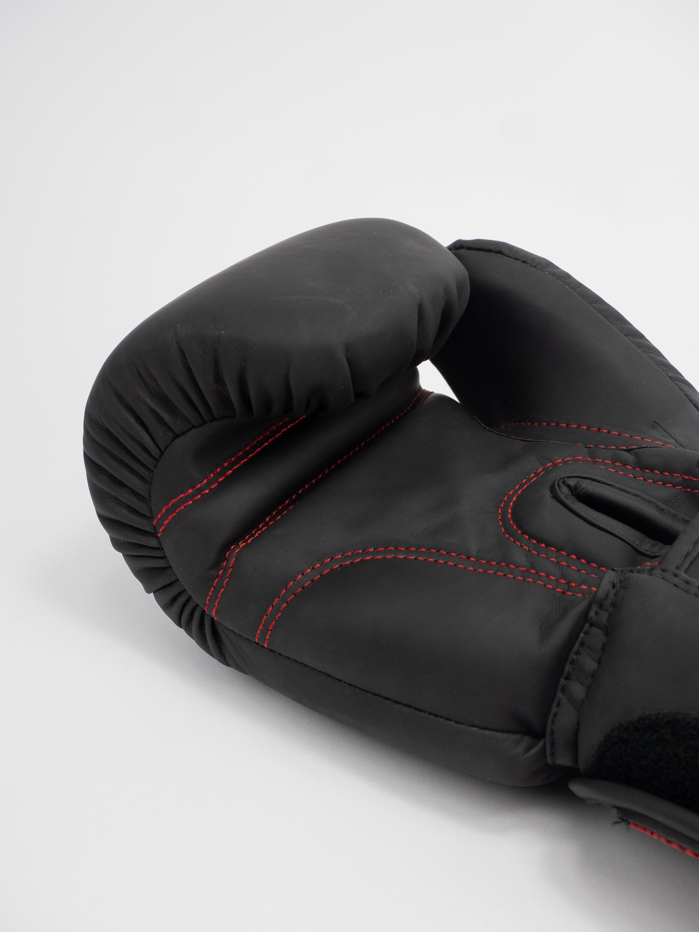 BLACK THAI BOXING GLOVES