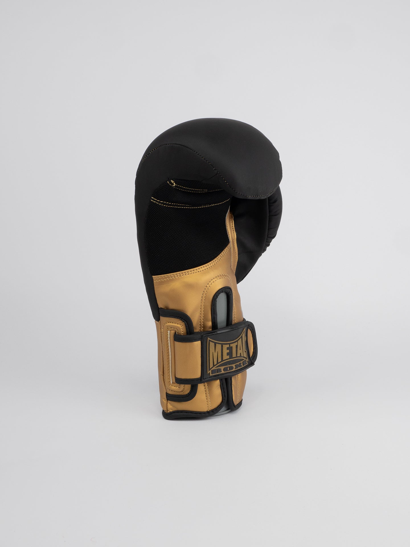 ALPHA BOXING GLOVES