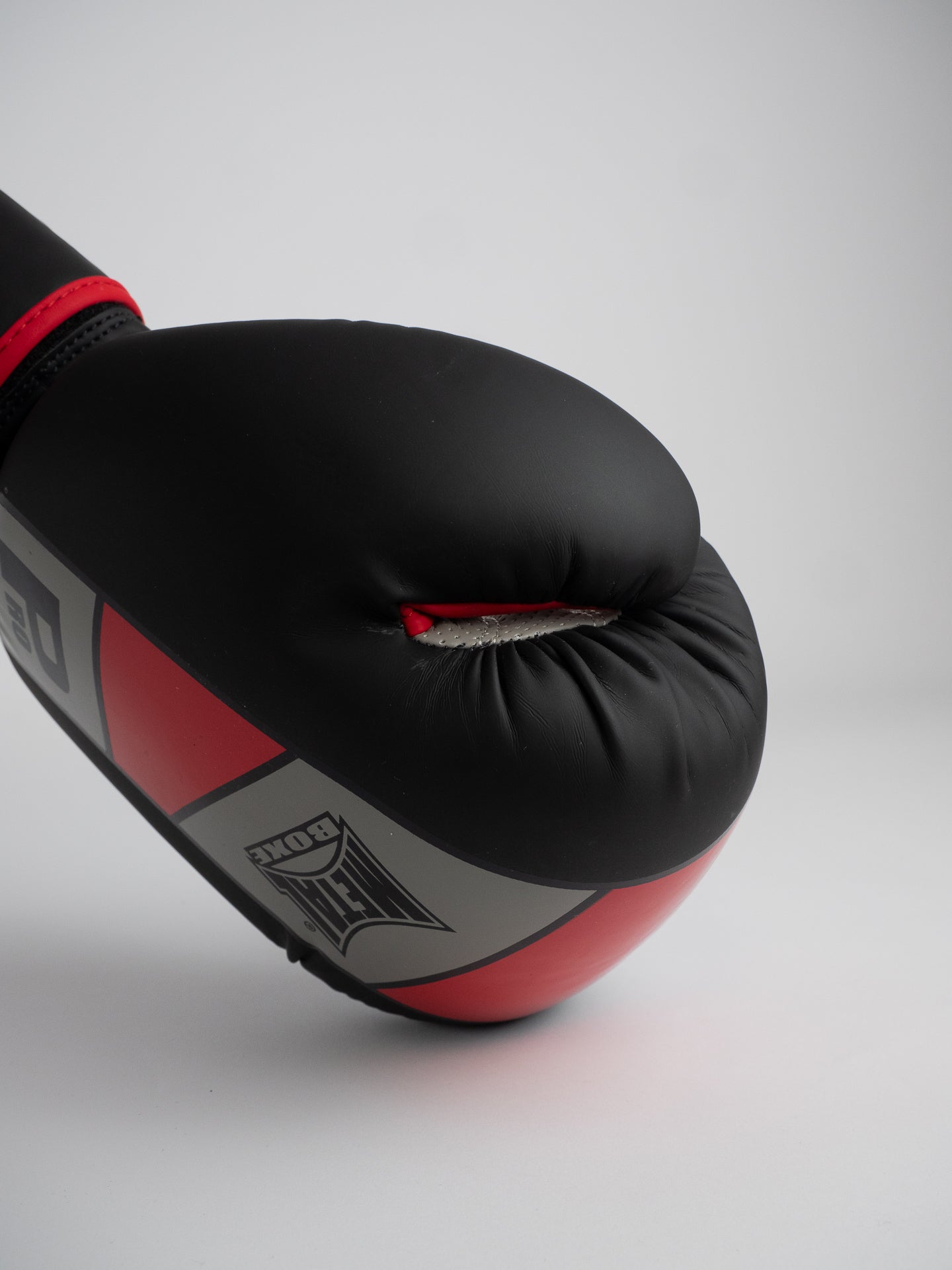 PRO LINE COMPETITION BOXING GLOVES BLACK