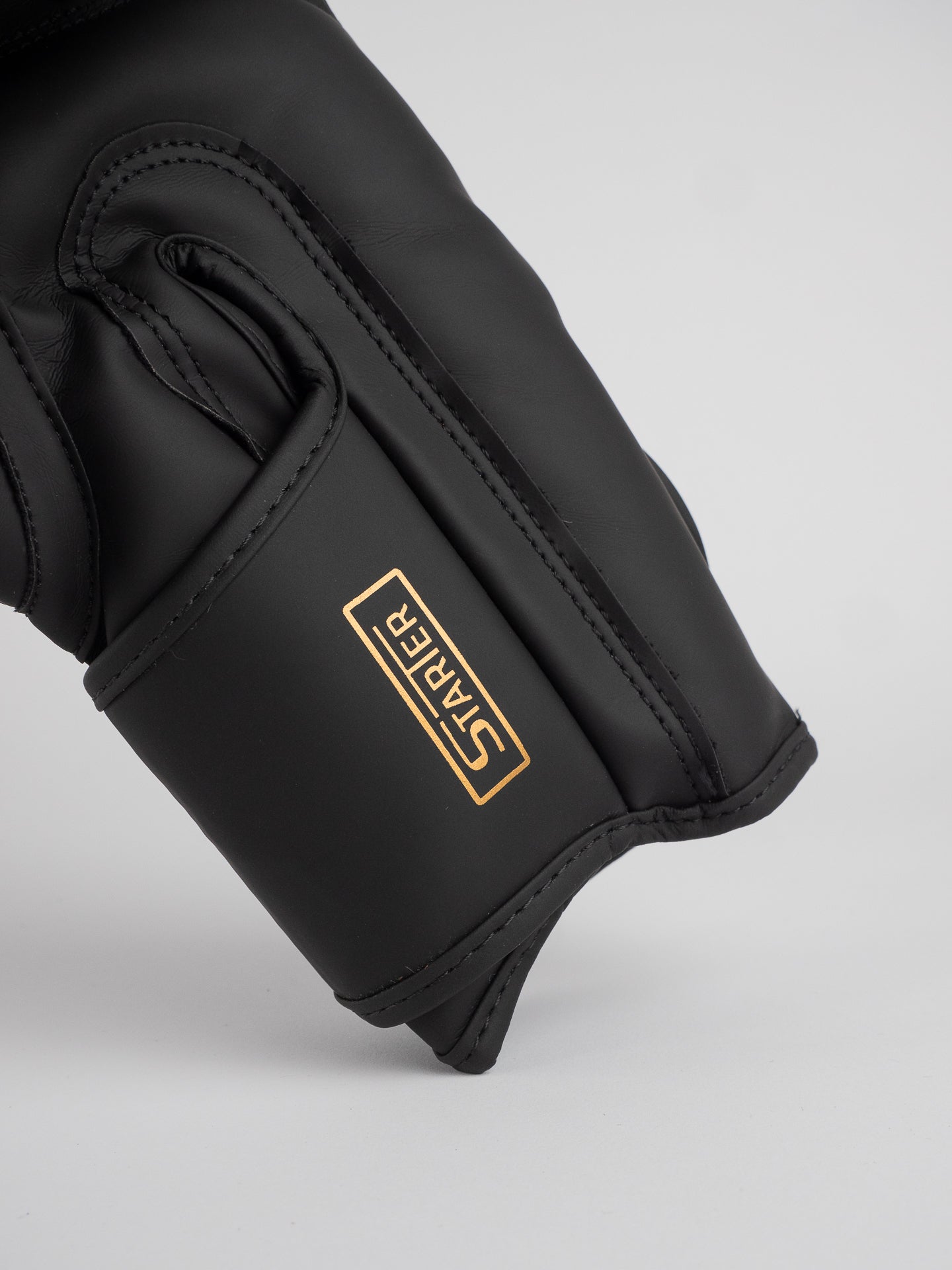 GANTS DE BOXE STARTER NOIR OR