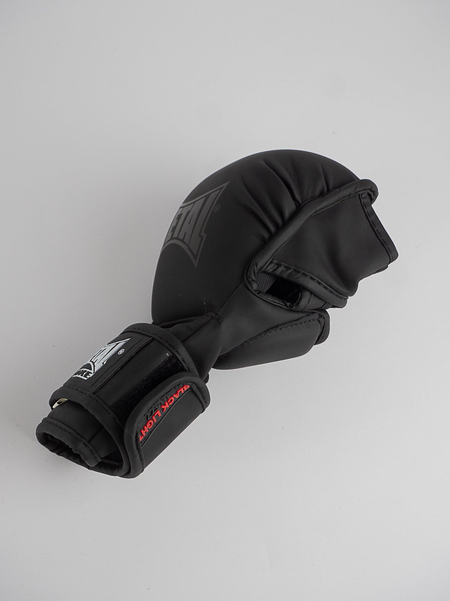 MMA SPARRING GLOVES BLACK LIGHT