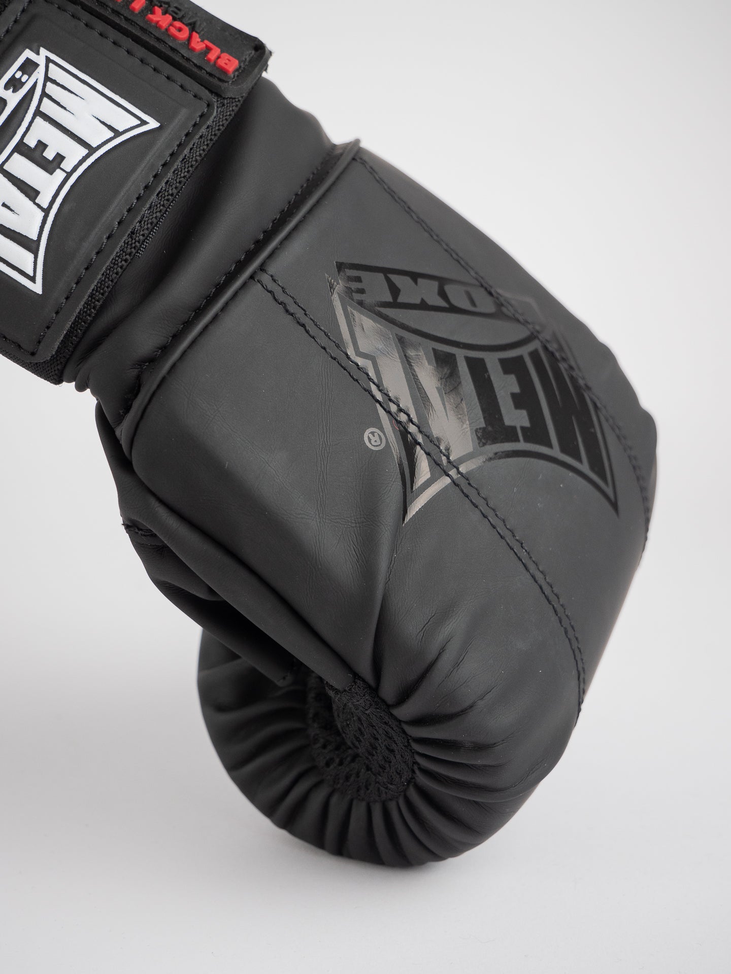 BLACK LIGHT BAG GLOVES