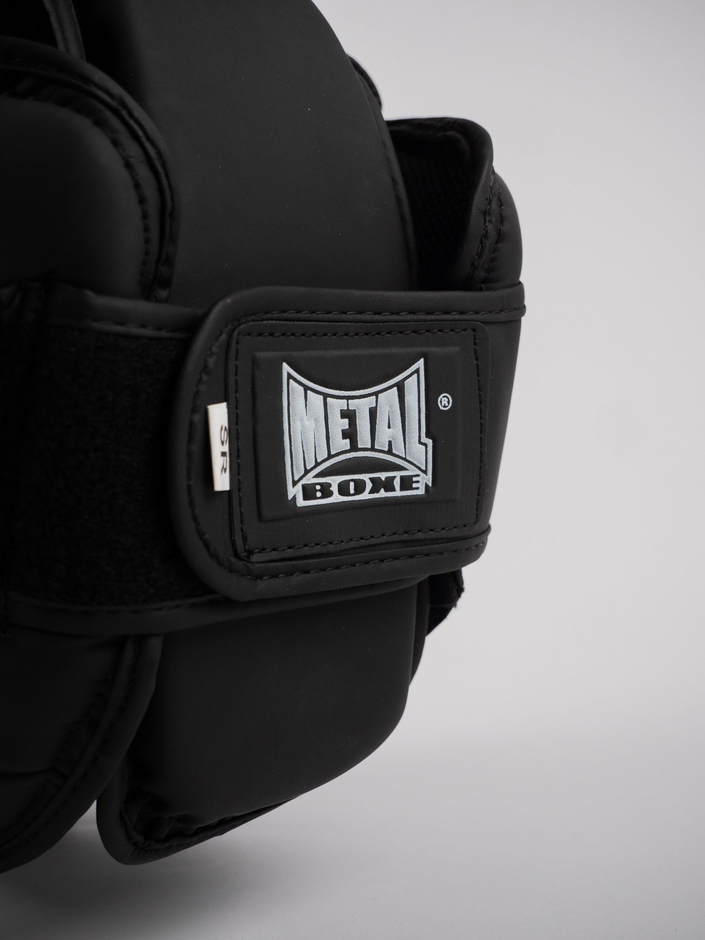 BLACK COMPETITION HELMET