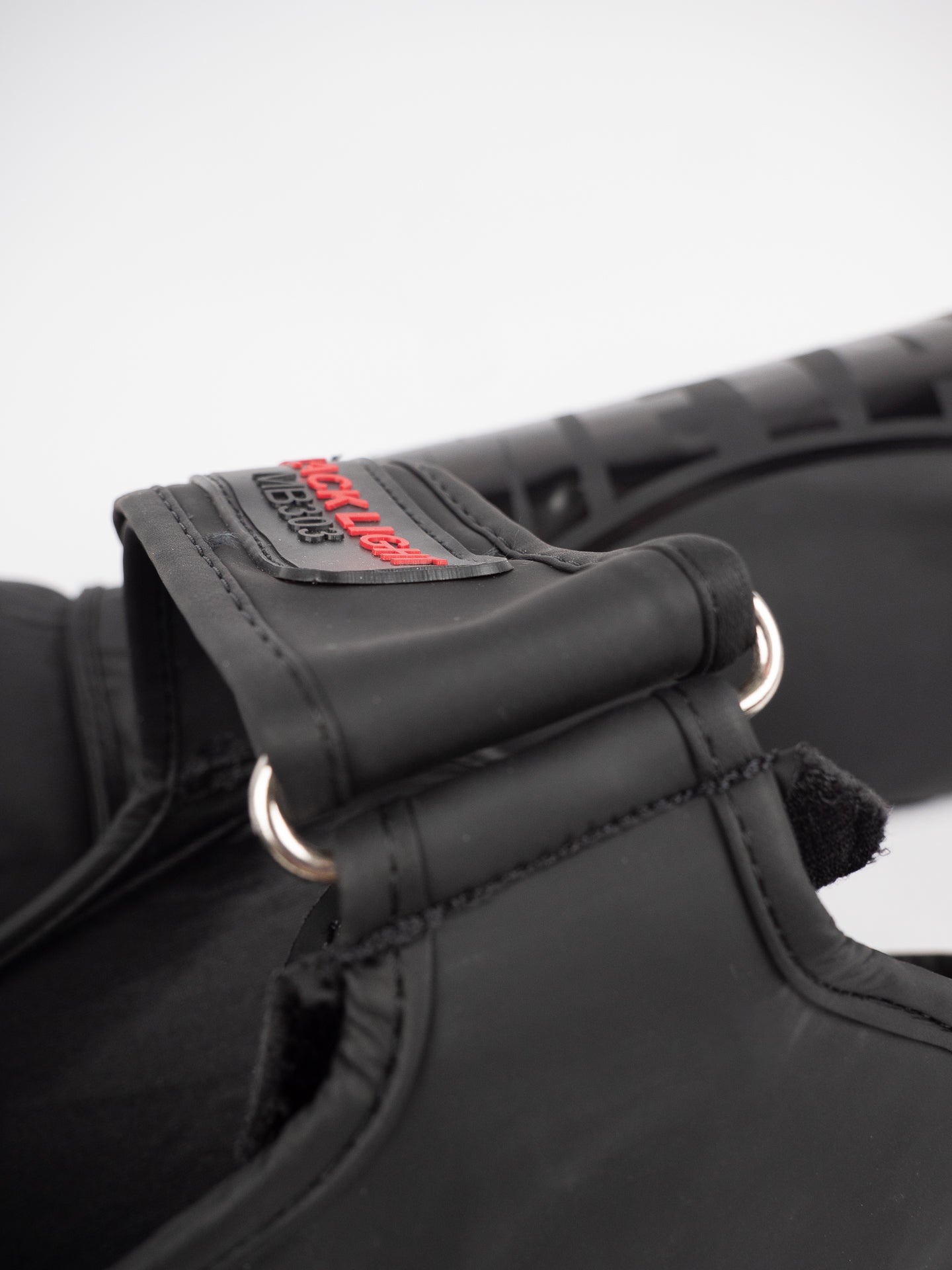 BLACK LIGHT ANATOMICAL SHIN+FOOT PROTECTION