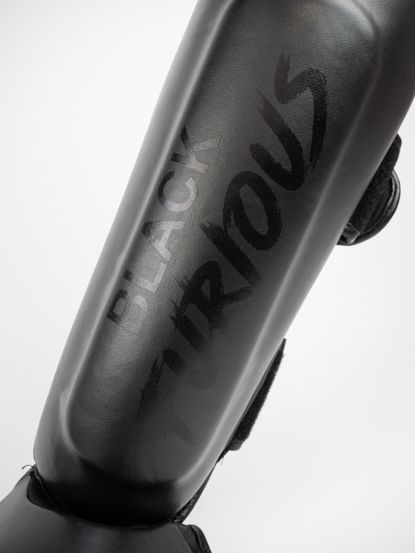 SHIN PROTECTION + FOOT FURIOUS BLACK