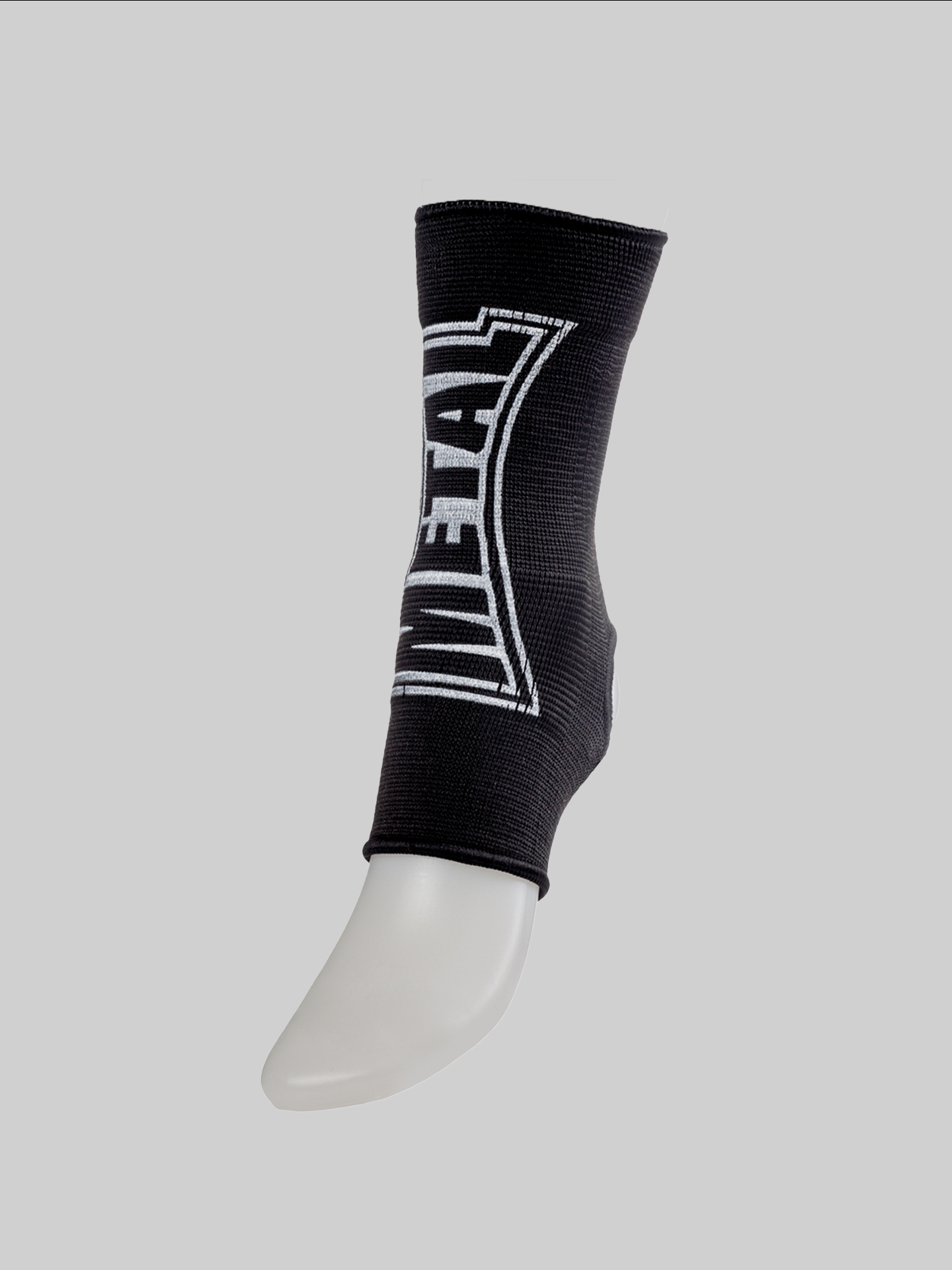 BLACK PAIR OF ANKLE BRACE