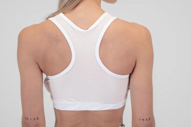 La brassière de protection : la pièce centrale de l'équipement de protection féminin