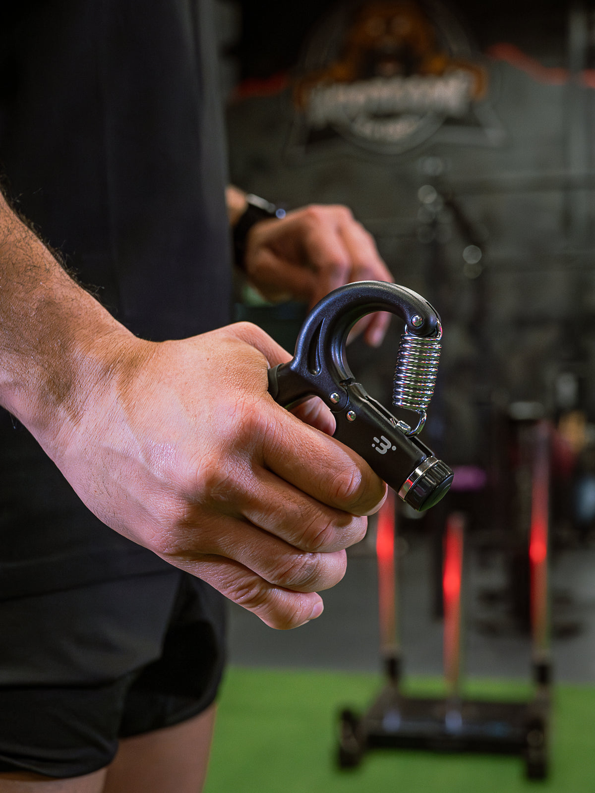PAIRE DE PINCES DE MUSCULATION AJUSTABLE