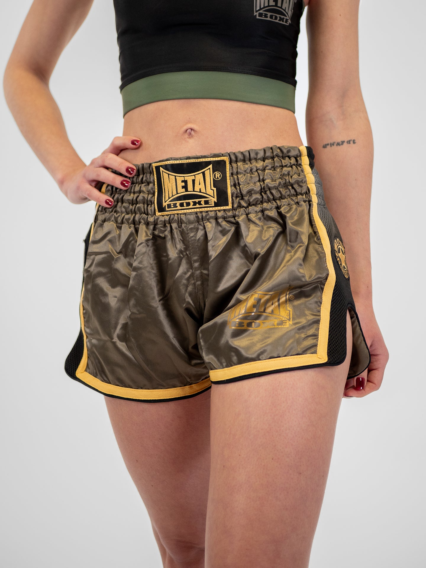 SHORT KICK EXTREM MILITARY FEMME