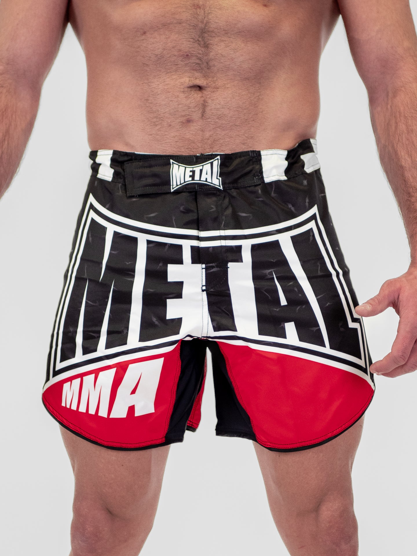 SHORT DE MMA NOIR ROUGE