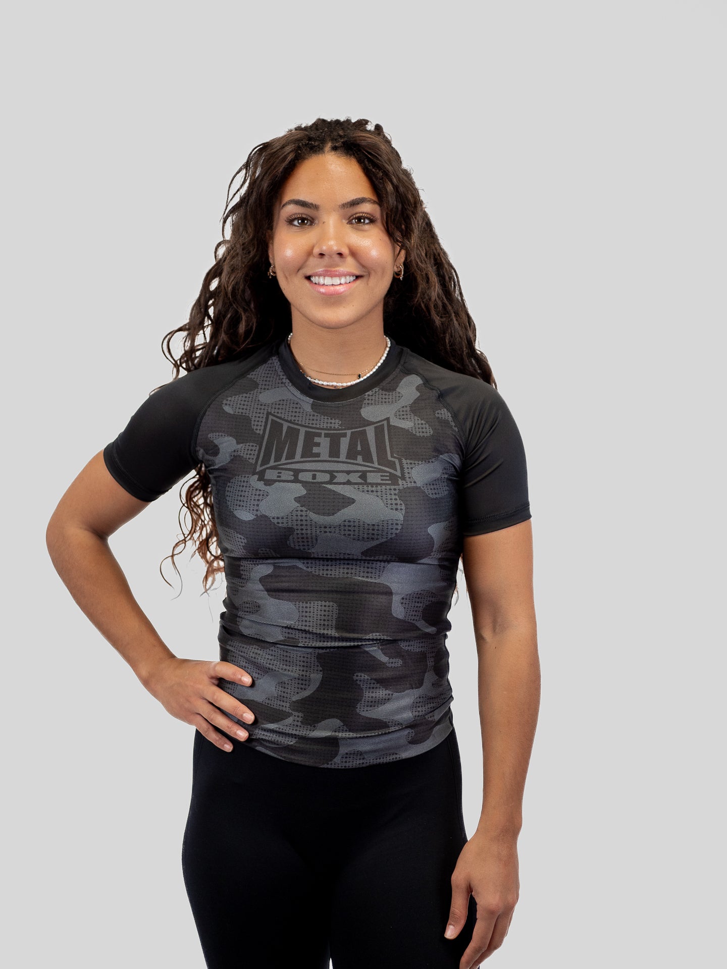 RASHGUARD FEMME CAMO NOIR