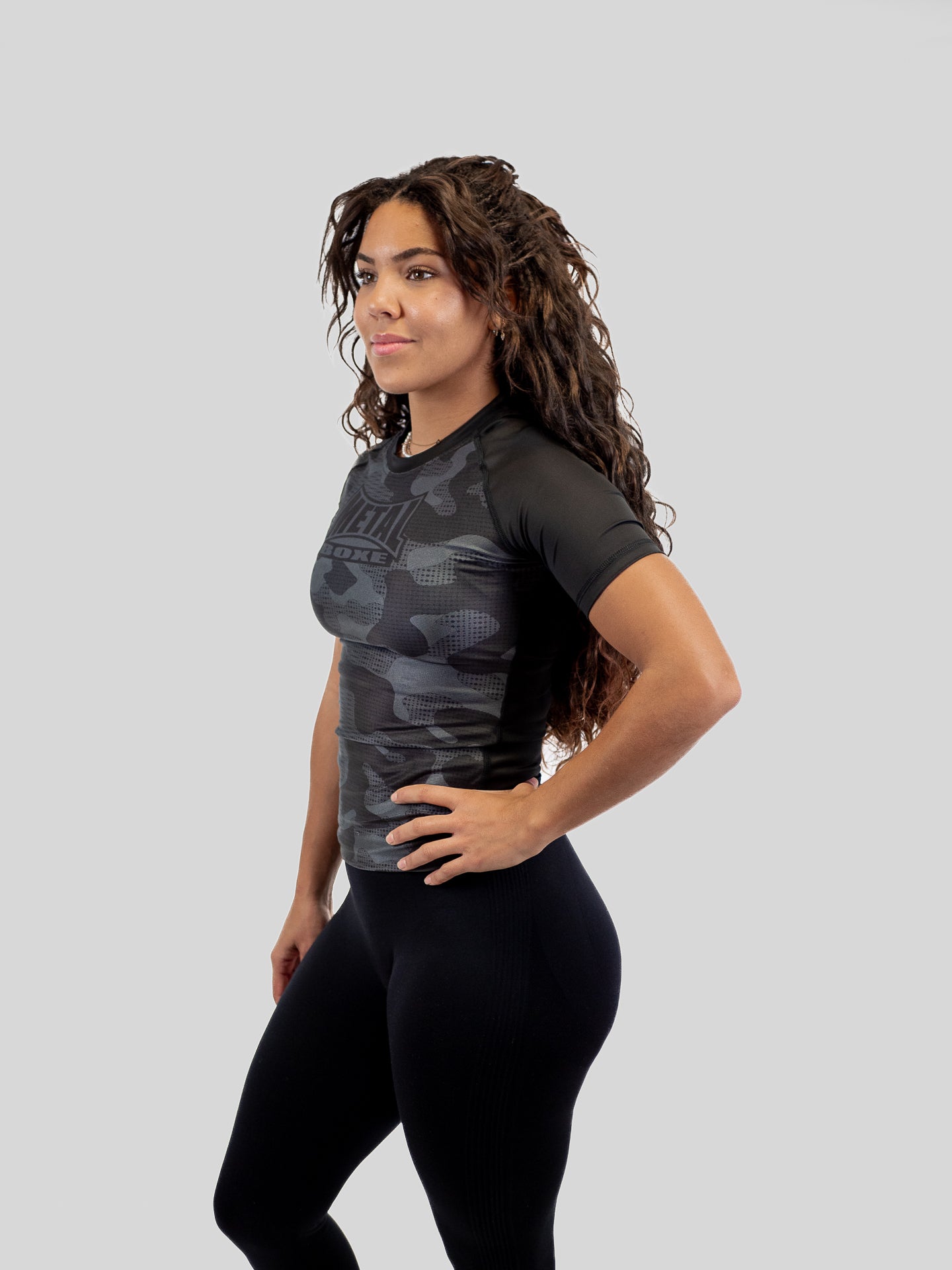 RASHGUARD FEMME CAMO NOIR