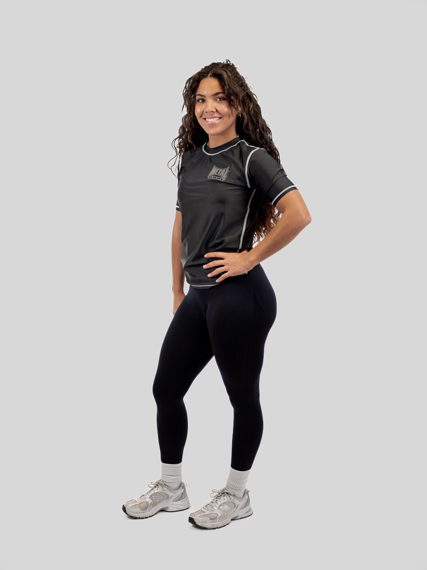 RASHGUARD NOIR FEMME