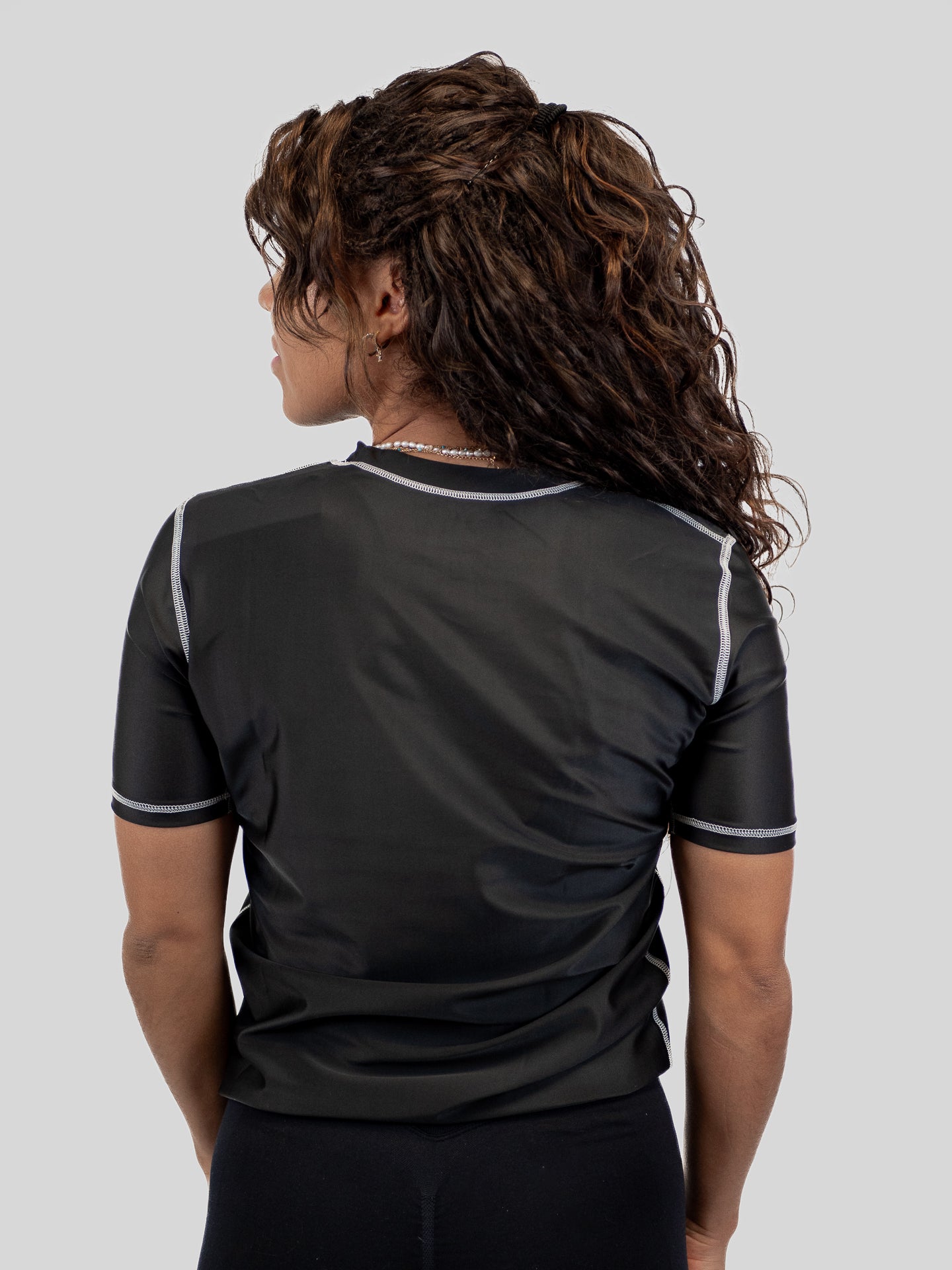 RASHGUARD NOIR FEMME