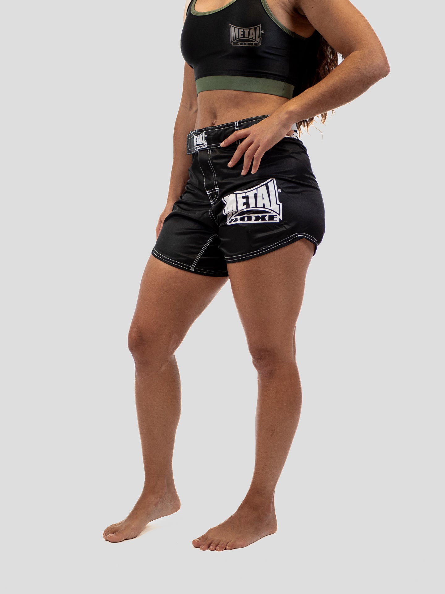 SHORT DE MMA COURT NOIR FEMME