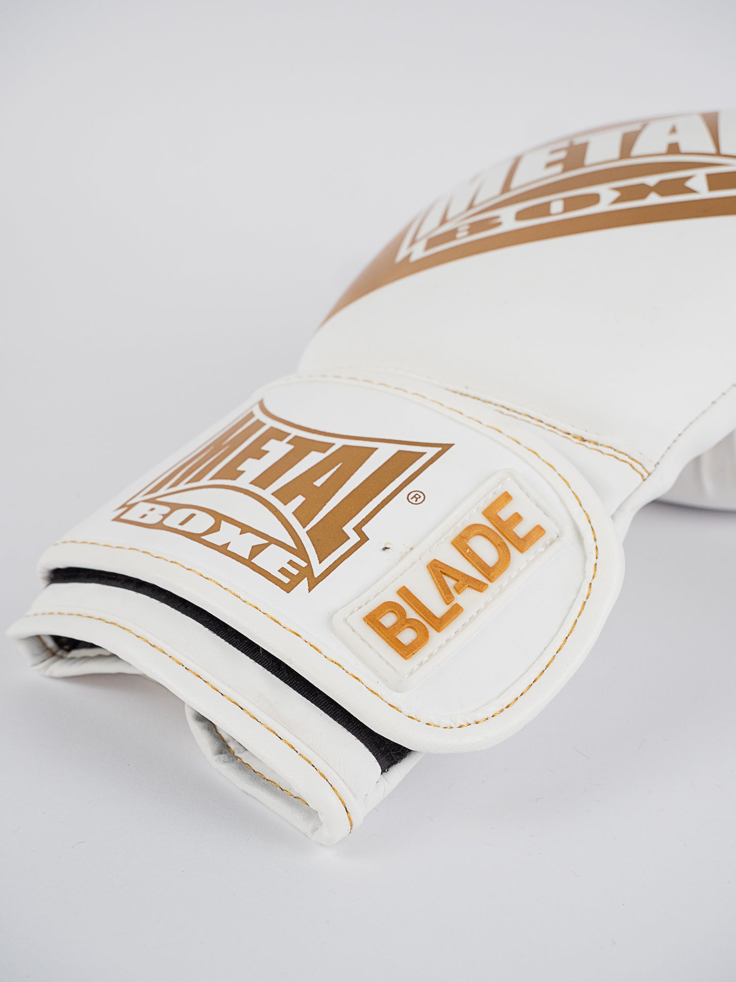 GANTS DE BOXE BLADE GOLD BLANC OR