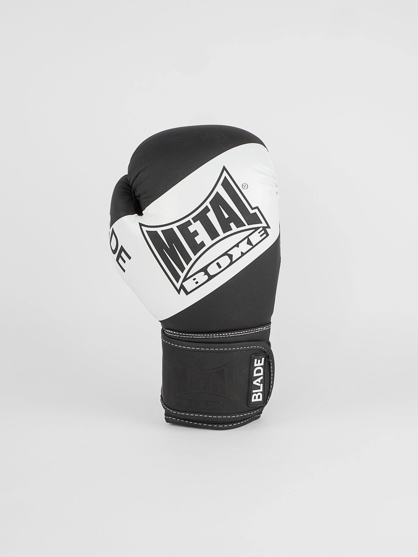 GANTS DE BOXE BLADE BLACK AND WHITE