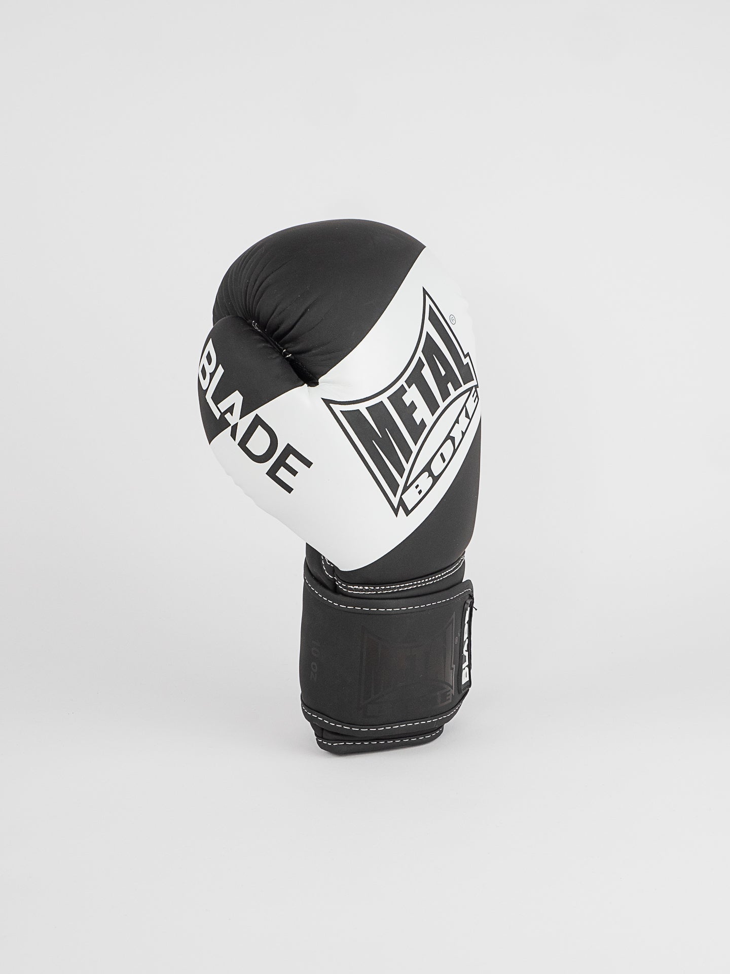 GANTS DE BOXE BLADE BLACK AND WHITE