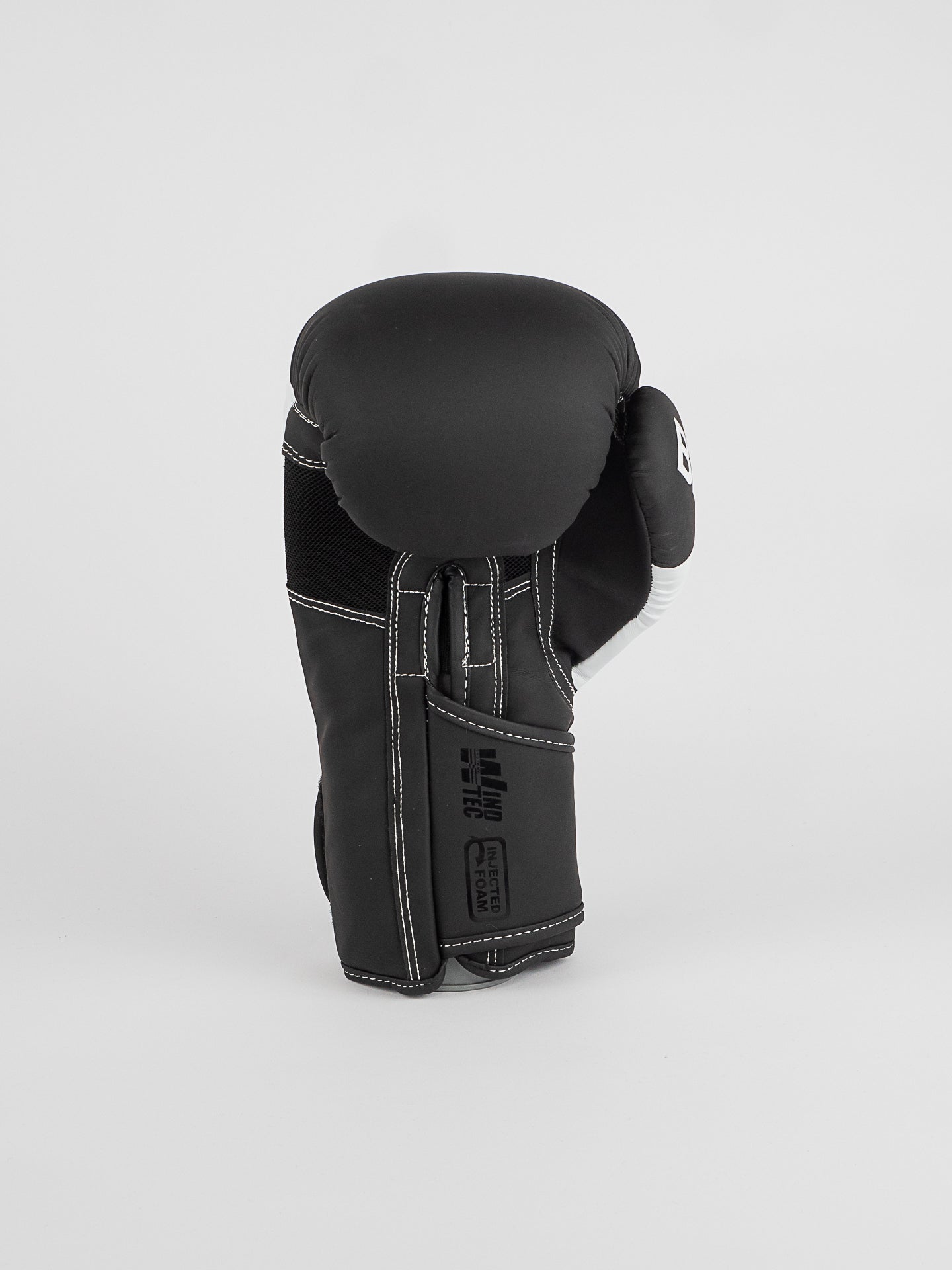 GANTS DE BOXE BLADE BLACK AND WHITE