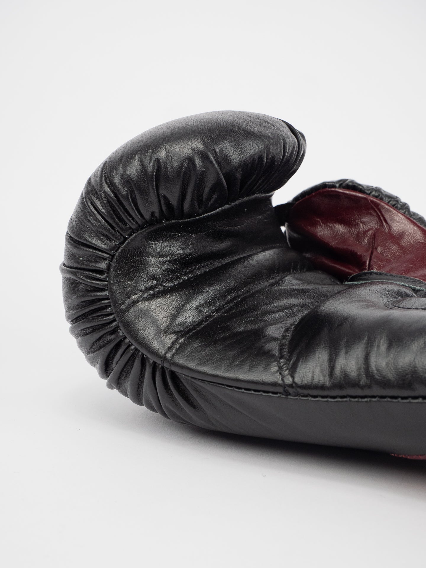 GANTS DE BOXE CUIR OMEGA NOIR BORDEAUX