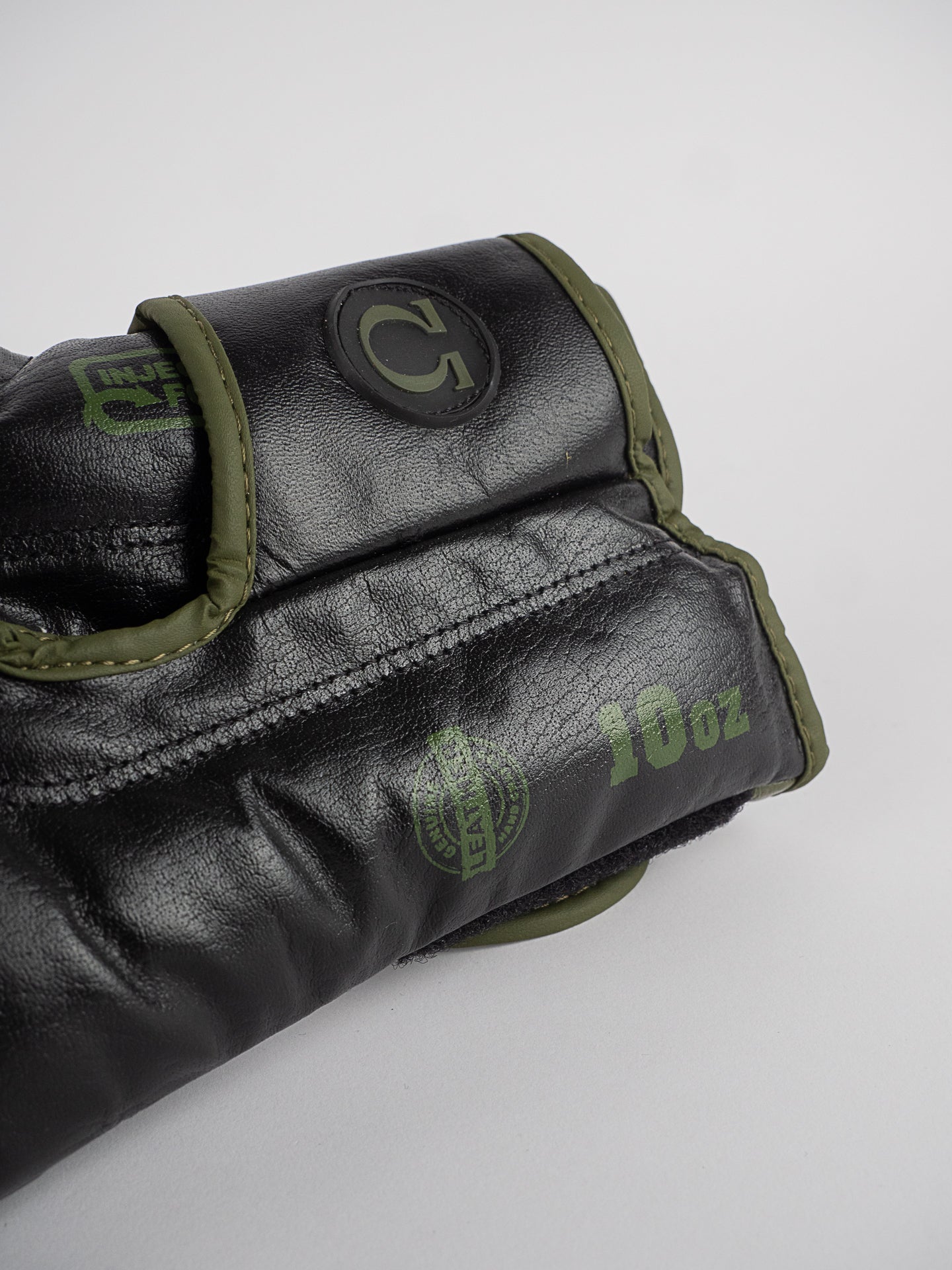 GANTS DE BOXE CUIR OMEGA NOIR KAKI