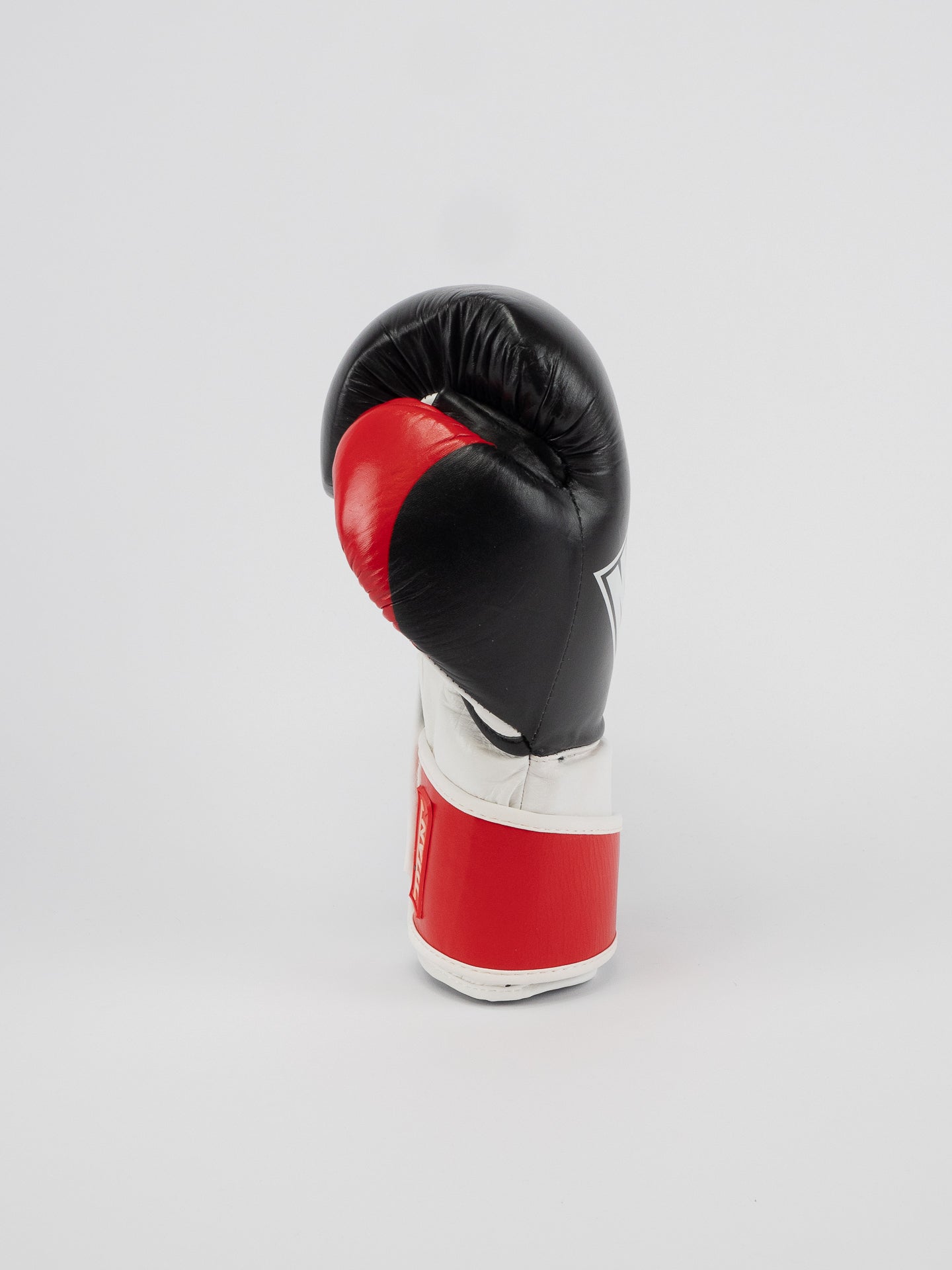 GANTS DE BOXE TITAN NOIR BLANC ROUGE