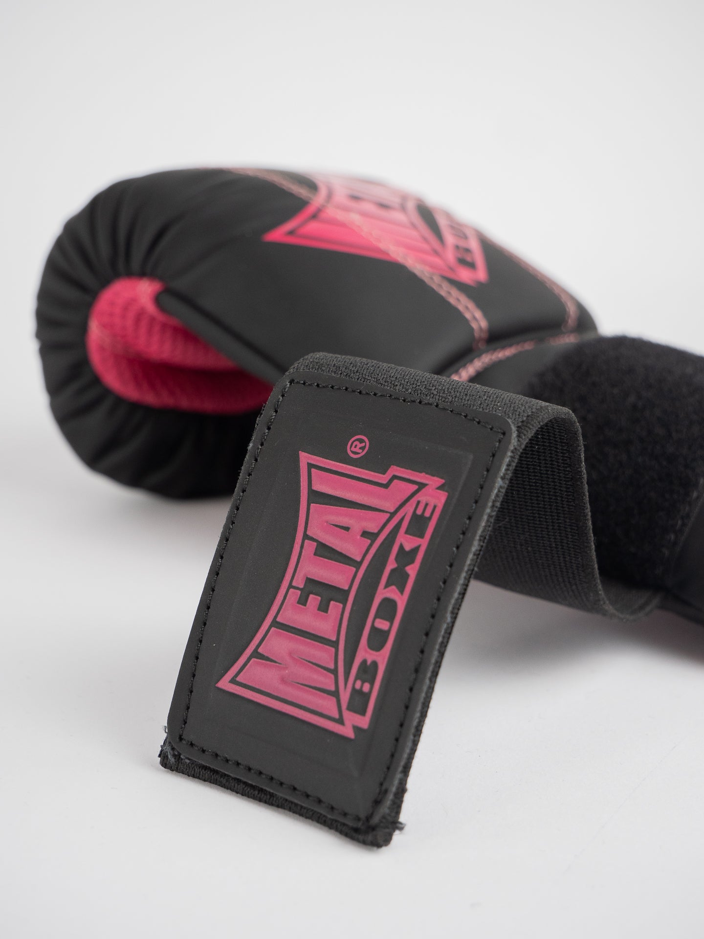 GANTS DE SAC NOIR FUCHSIA