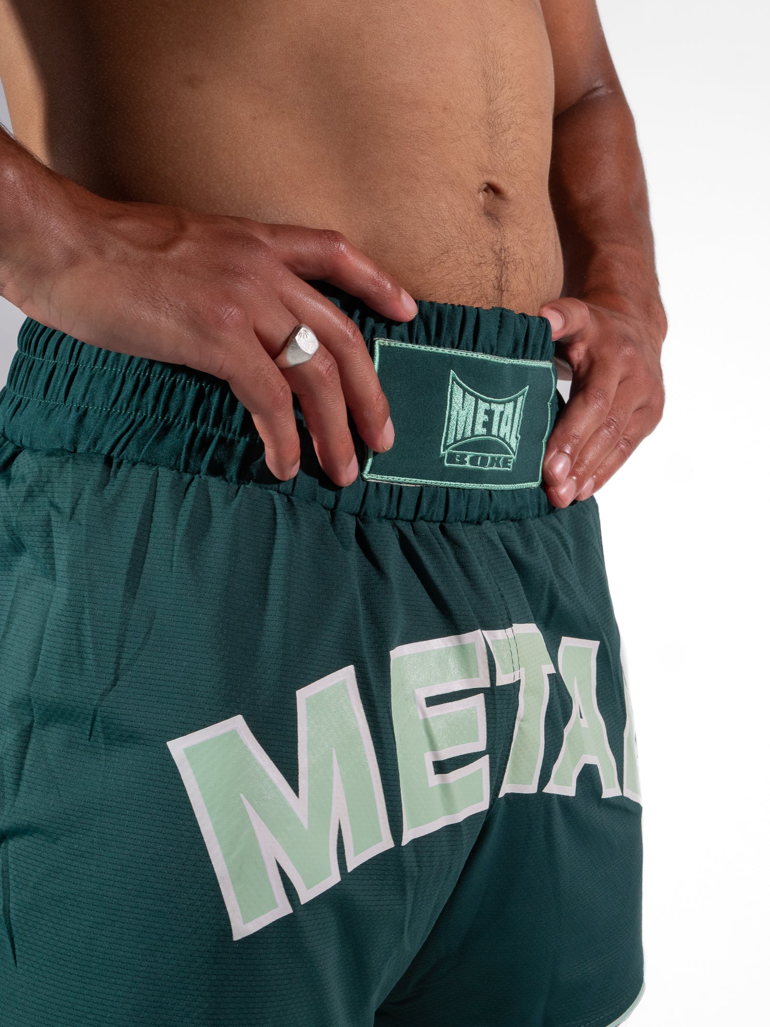 SHORT DE BOXE THAI ONE DEEP WATERS